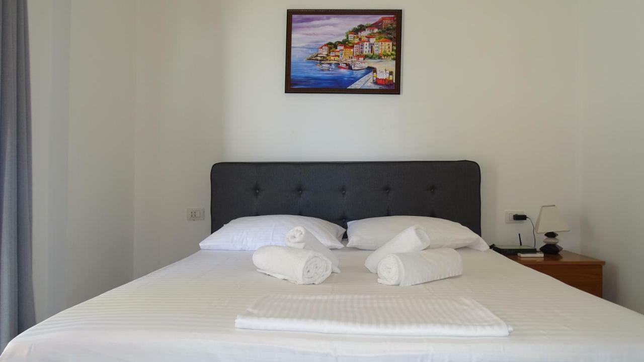 Appartamenti Vista Mare Saranda Exteriör bild